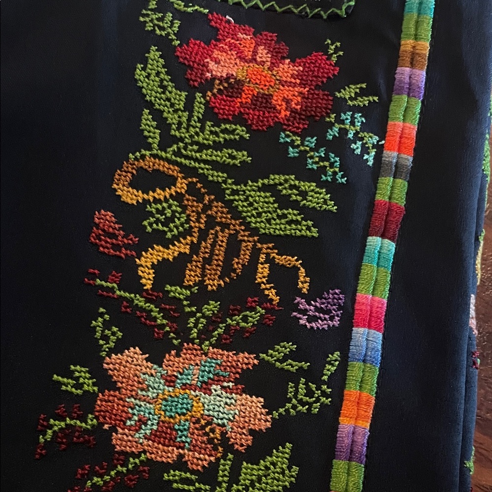 Hand stitched garden Thoub Multicolor - Picture 7 of 10